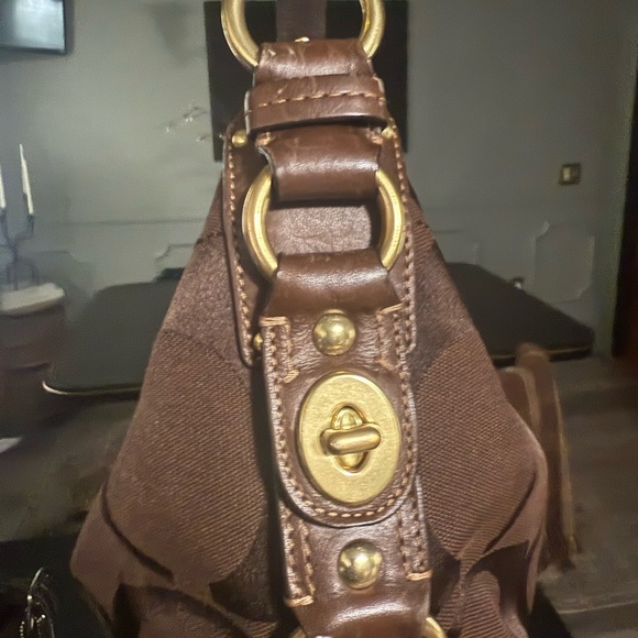 SOLD!!!!!! NOT FOR SALE!!! Coach chocolate brown small shoulder bag - Picture 3 of 9